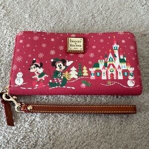 NWT Disney Dooney and Bourke wristlet Christmas theme